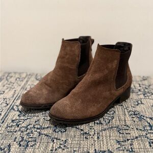 Aldo Women's Brown Suede Chelsea Boots, Size 7.5